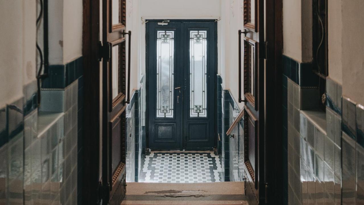 Salon Apartment In Dorcol Historical Beograd Bagian luar foto