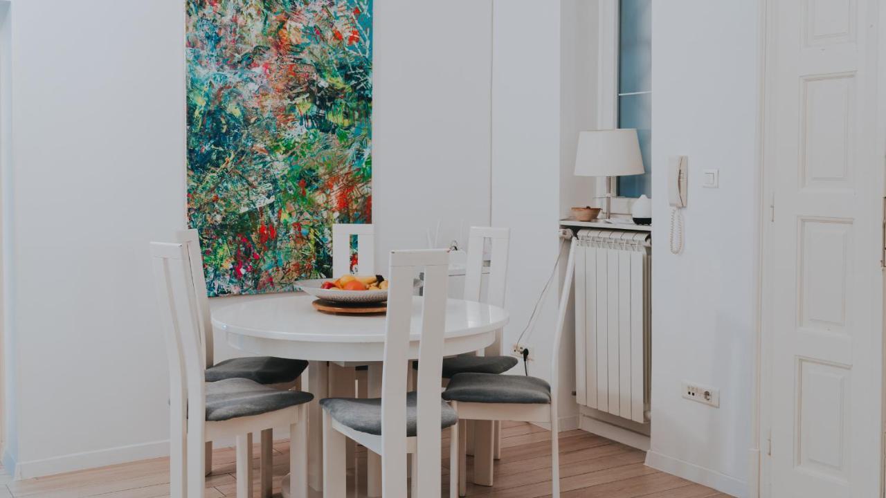 Salon Apartment In Dorcol Historical Beograd Bagian luar foto