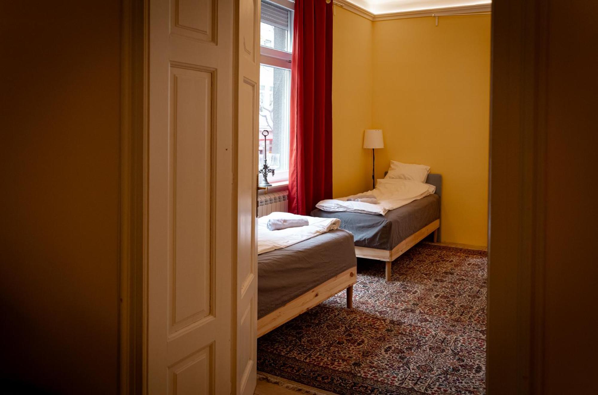 Salon Apartment In Dorcol Historical Beograd Bagian luar foto